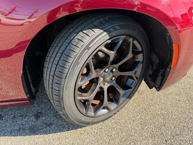 2019 Chrysler 300 in Baltimore, MD 21225 - 18093420 18