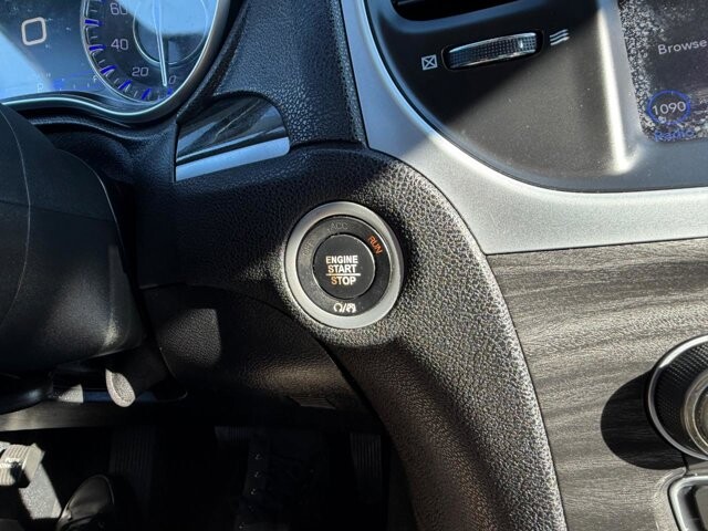 2019 Chrysler 300 in Baltimore, MD 21225 - 18093420 37