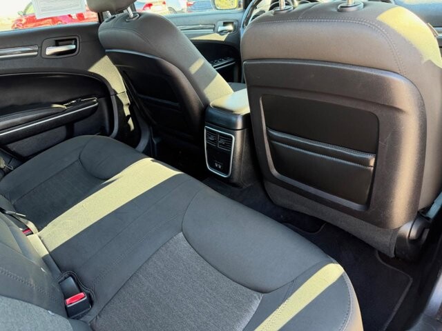 2019 Chrysler 300 in Baltimore, MD 21225 - 18093420 25