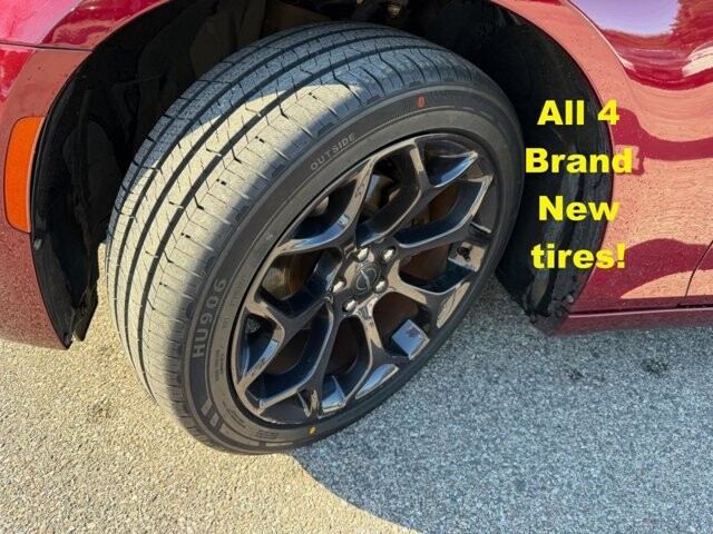 2019 Chrysler 300 in Baltimore, MD 21225 - 18093420 15