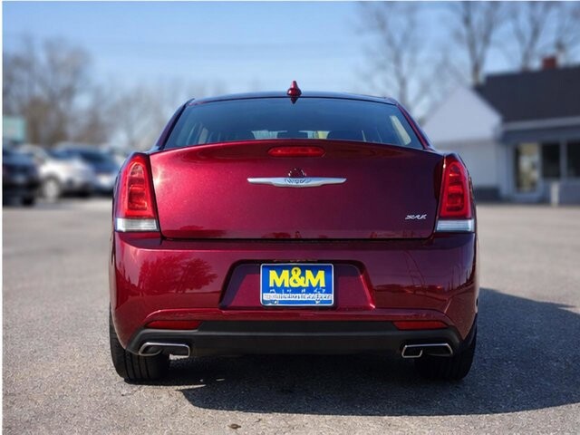 2019 Chrysler 300 in Baltimore, MD 21225 - 18093420 4