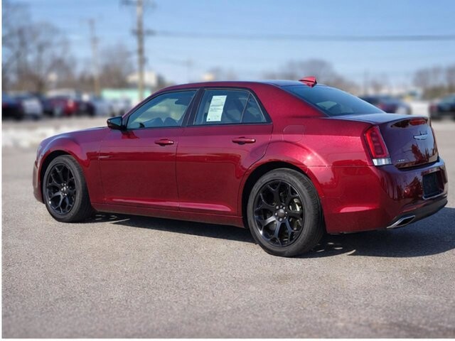 2019 Chrysler 300 in Baltimore, MD 21225 - 18093420 2
