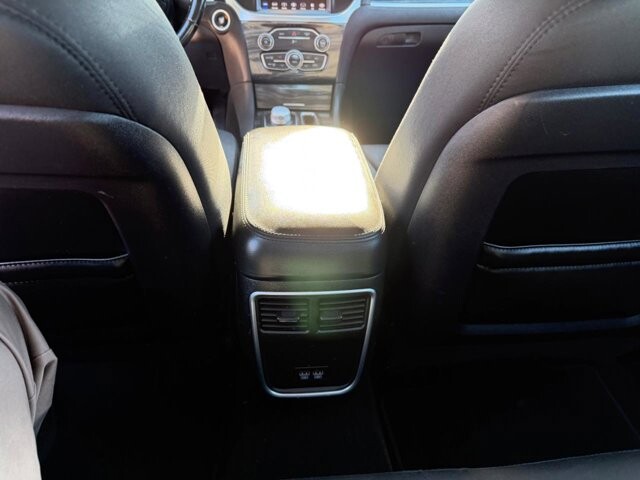 2019 Chrysler 300 in Baltimore, MD 21225 - 18093420 27