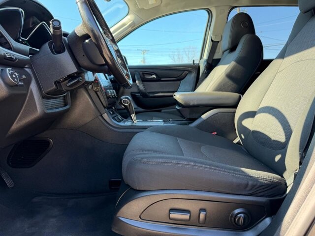 2017 Chevrolet Traverse in Baltimore, MD 21225 - 18093421 30