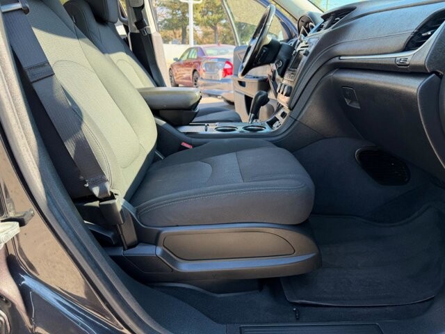 2017 Chevrolet Traverse in Baltimore, MD 21225 - 18093421 18