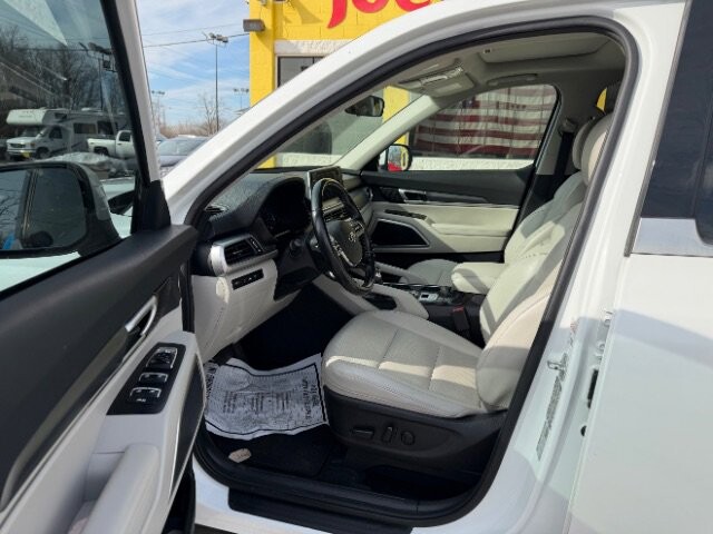 2020 Kia Telluride in Indianapolis, IN 46222-4002 - 18093422 5