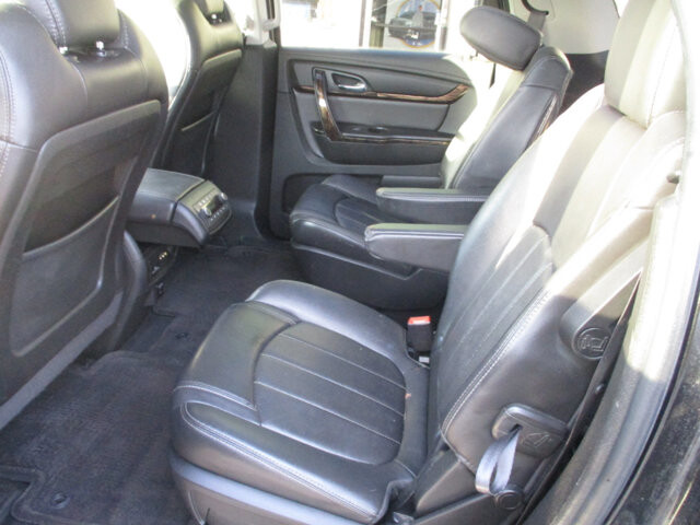 2016 GMC Acadia in Oak Grove, MO 64075 - 18093428 10