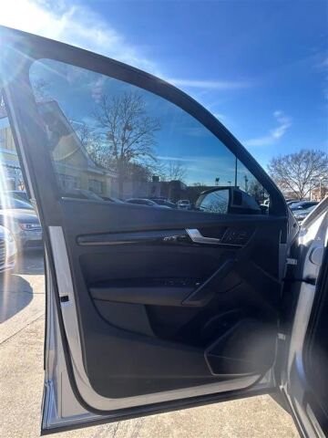 2018 Audi Q5 in Greenville, SC 29607 - 18093431 31