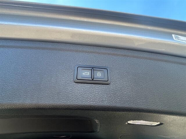 2018 Audi Q5 in Greenville, SC 29607 - 18093431 25