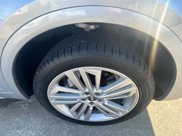 2018 Audi Q5 in Greenville, SC 29607 - 18093431 9