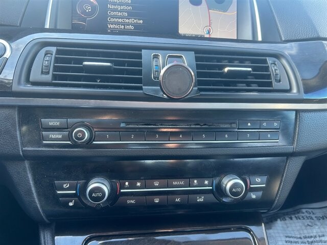 2015 BMW 528i xDrive in Greenville, SC 29607 - 18093434 43