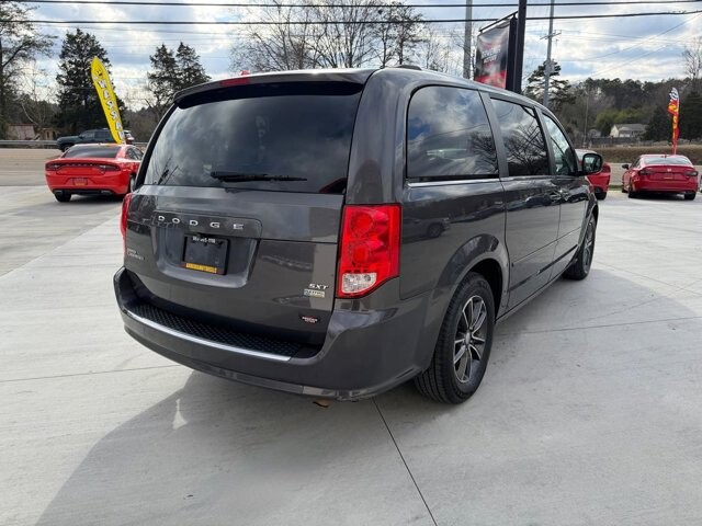 2017 Dodge Grand Caravan in Knoxville, TN 37920 - 18093437 4