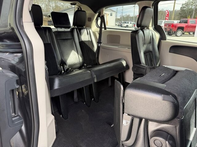 2017 Dodge Grand Caravan in Knoxville, TN 37920 - 18093437 10
