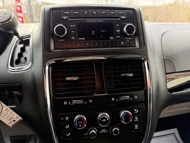 2017 Dodge Grand Caravan in Knoxville, TN 37920 - 18093437 22