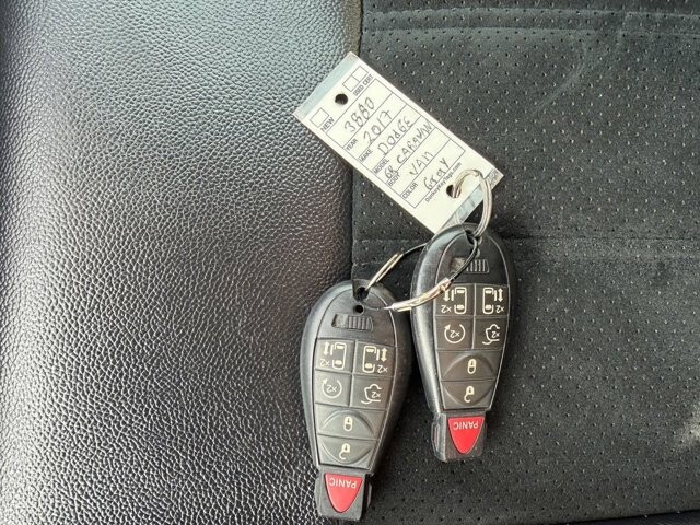 2017 Dodge Grand Caravan in Knoxville, TN 37920 - 18093437 28