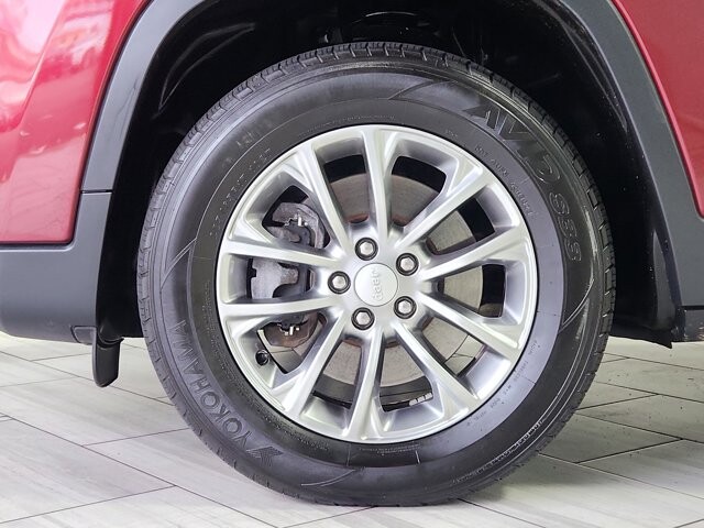 2019 Jeep Cherokee in Cinnaminson, NJ 08077 - 18093439 9