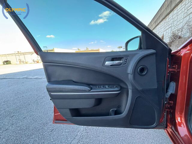 2021 Dodge Charger in Decatur, GA 30032 - 18093452 40