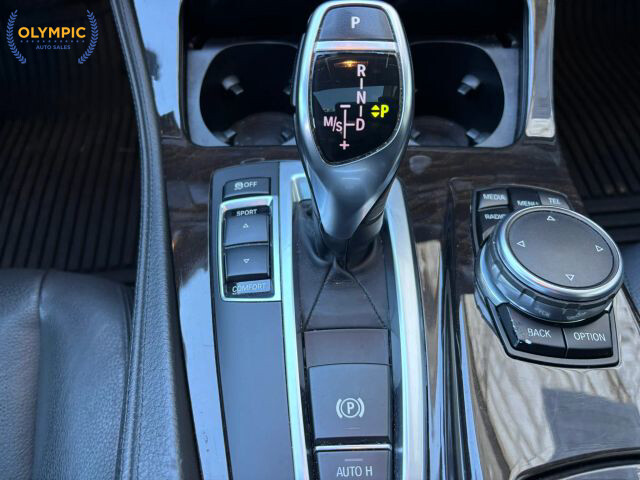 2016 BMW 528i in Decatur, GA 30032 - 18093453 29