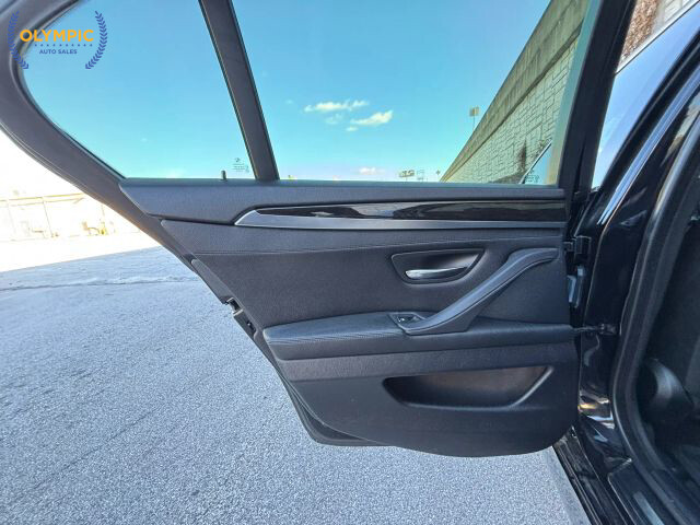 2016 BMW 528i in Decatur, GA 30032 - 18093453 44