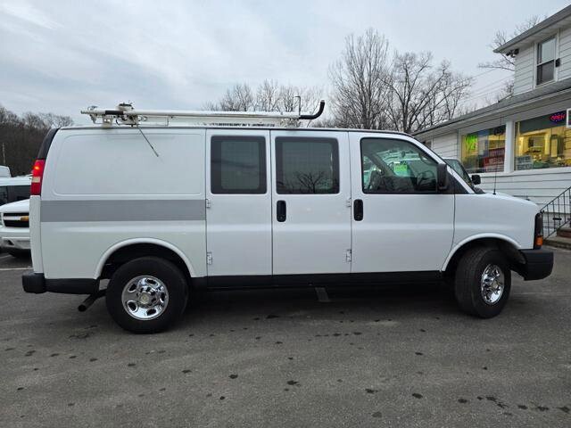 2011 Chevrolet Express 2500 in Blauvelt, NY 10913 - 18093457 8