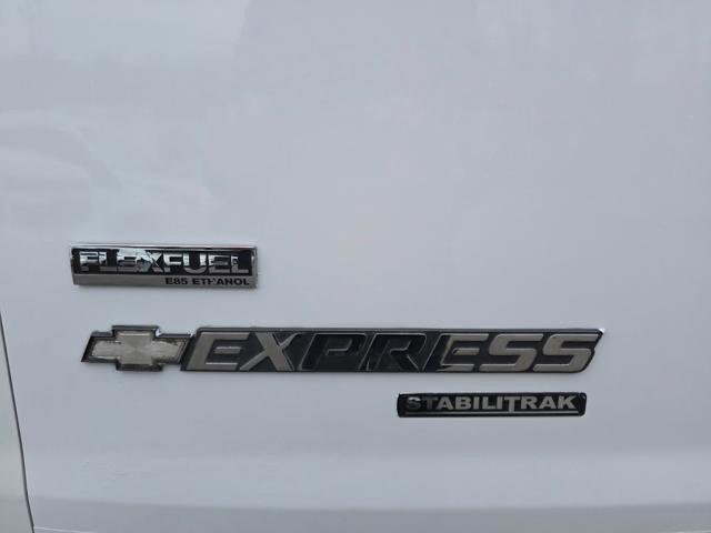 2011 Chevrolet Express 2500 in Blauvelt, NY 10913 - 18093457 43