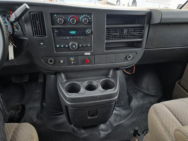 2011 Chevrolet Express 2500 in Blauvelt, NY 10913 - 18093457 16