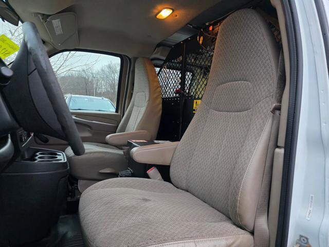 2011 Chevrolet Express 2500 in Blauvelt, NY 10913 - 18093457 12