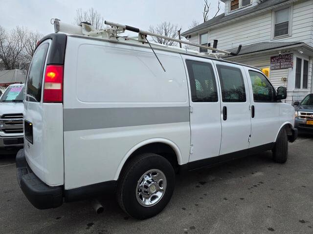 2011 Chevrolet Express 2500 in Blauvelt, NY 10913 - 18093457 7