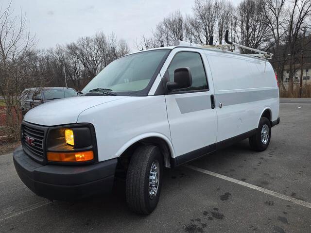2011 Chevrolet Express 2500 in Blauvelt, NY 10913 - 18093457 3