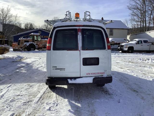 2011 Chevrolet Express 2500 in Blauvelt, NY 10913 - 18093458 6