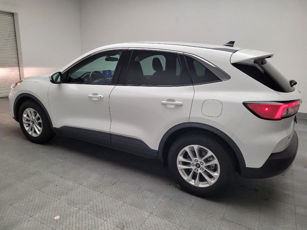 2020 Ford Escape in Downey, CA 90241 - 18093465 3