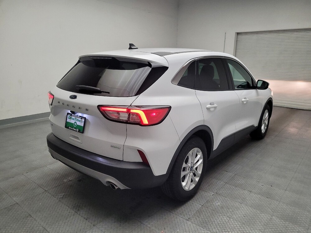 2020 Ford Escape in Downey, CA 90241 - 18093465 9