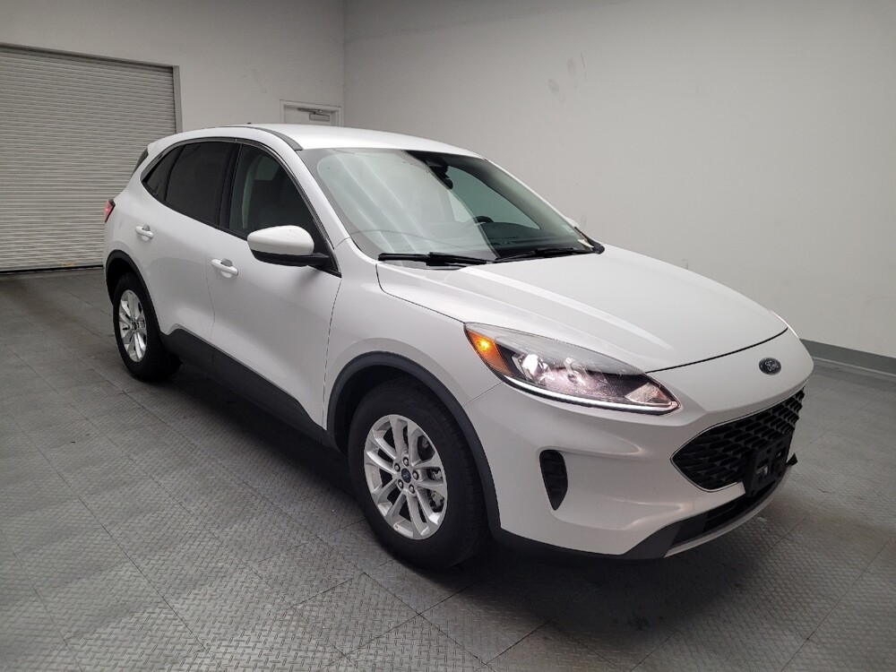 2020 Ford Escape in Downey, CA 90241 - 18093465 13