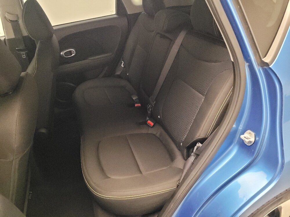 2016 Kia Soul in Montclair, CA 91763 - 18093467 18