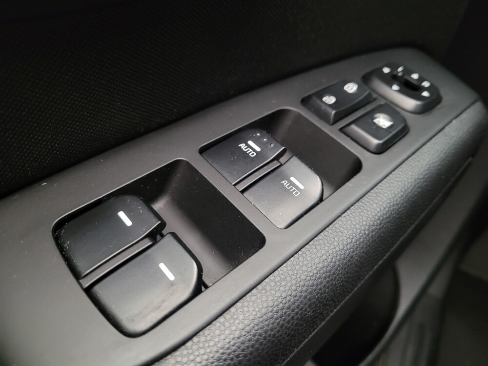 2016 Kia Soul in Montclair, CA 91763 - 18093467 27