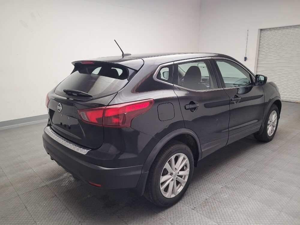 2018 Nissan Rogue Sport in Montclair, CA 91763 - 18093468 9