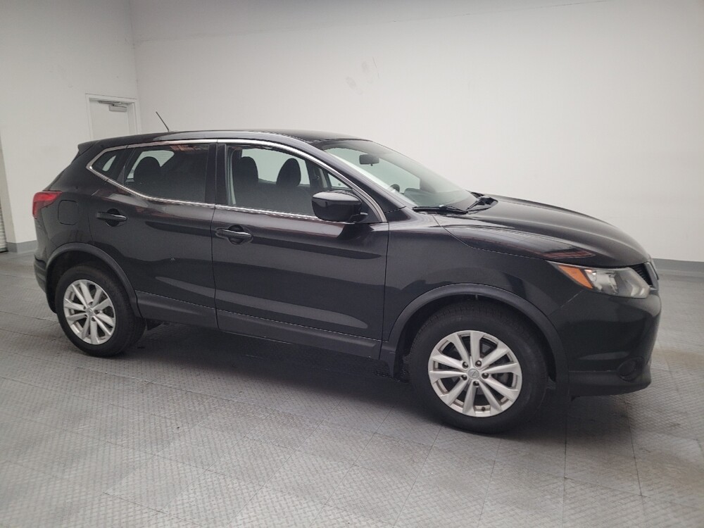 2018 Nissan Rogue Sport in Montclair, CA 91763 - 18093468 11