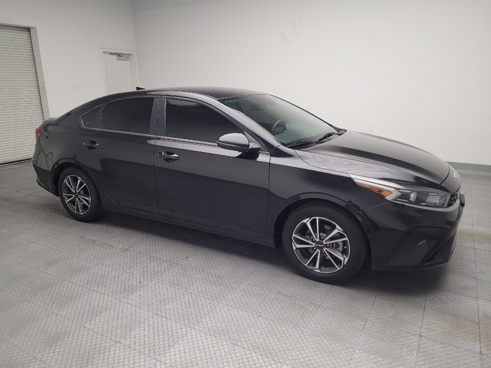 2022 Kia Forte in Montclair, CA 91763 - 18093472 10