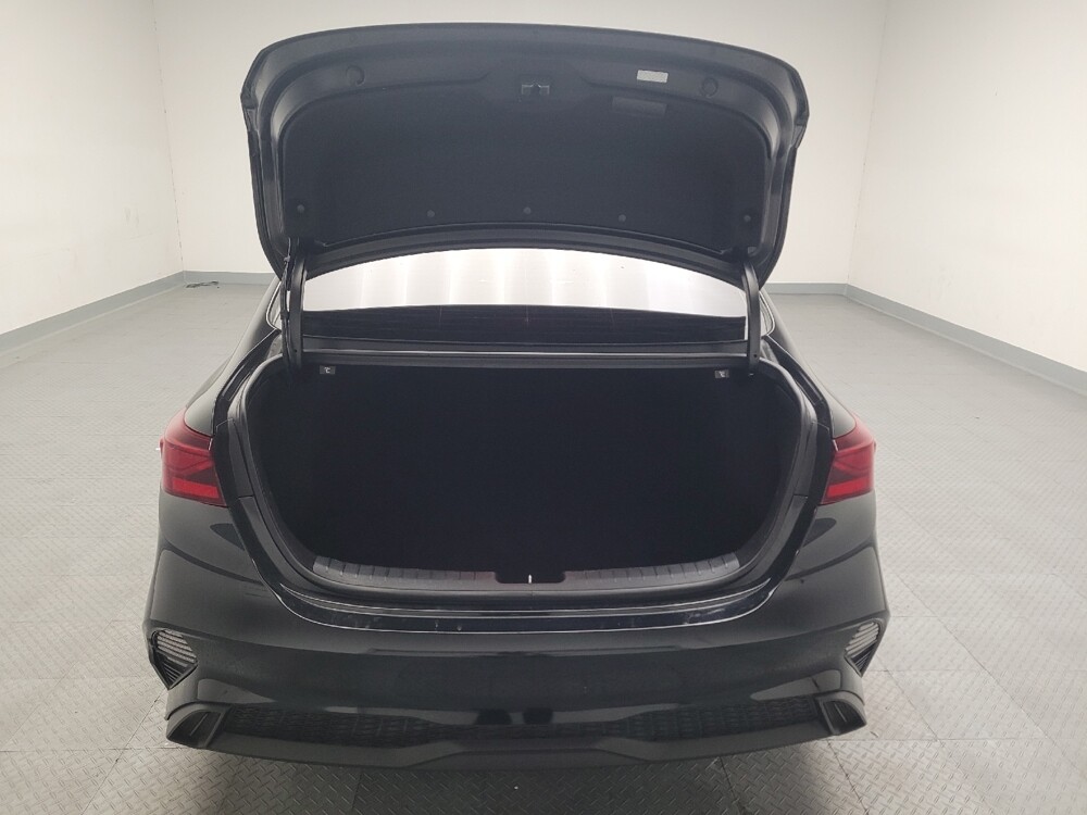 2022 Kia Forte in Montclair, CA 91763 - 18093472 29