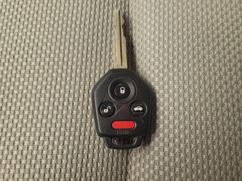 2013 Subaru XV Crosstrek in Downey, CA 90241 - 18093474 32