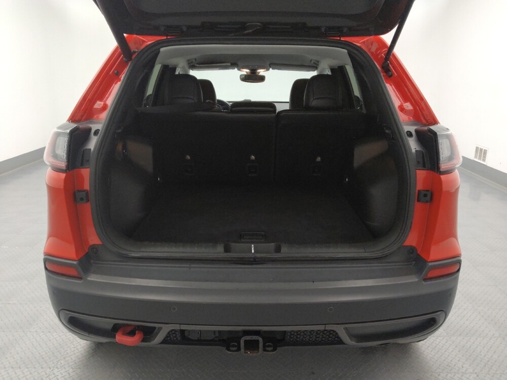 2019 Jeep Cherokee in Gladstone, MO 64118 - 18093479 29