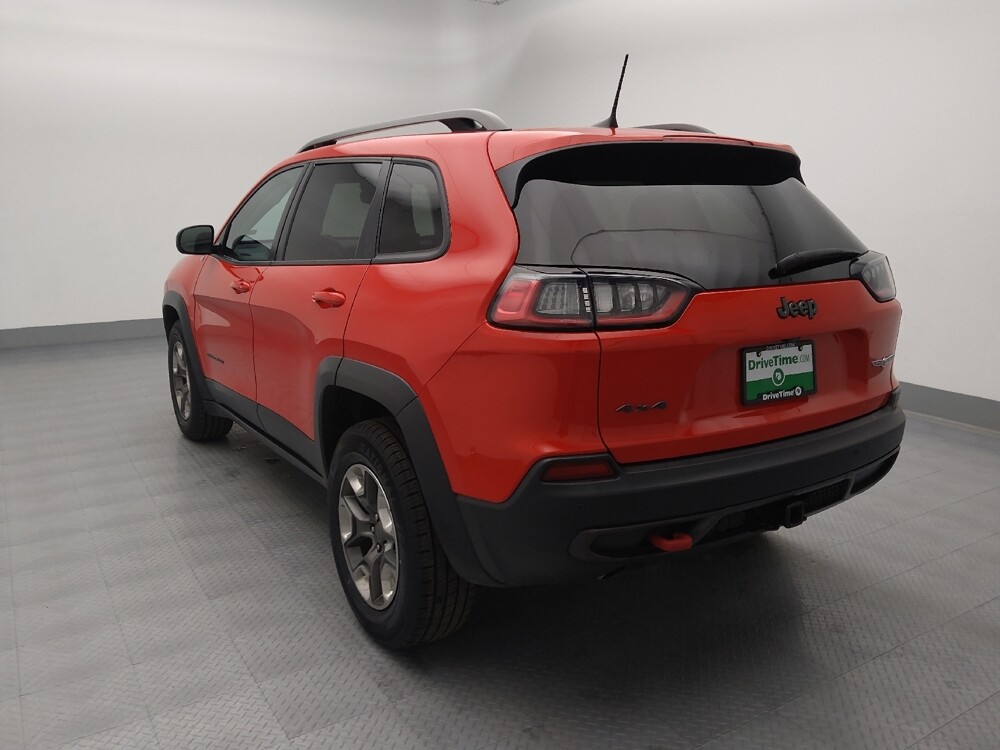 2019 Jeep Cherokee in Gladstone, MO 64118 - 18093479 5