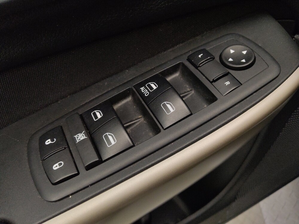 2018 Jeep Cherokee in Colorado Springs, CO 80909 - 18093480 27