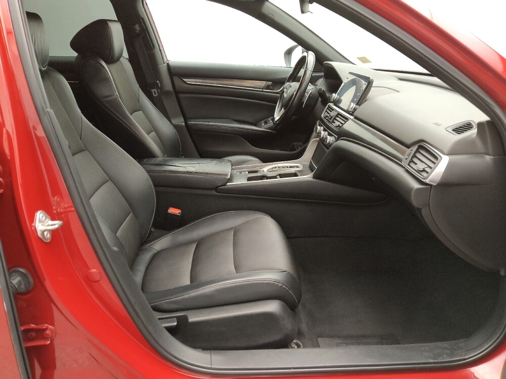 2018 Honda Accord in St. Louis, MO 63125 - 18093482 21