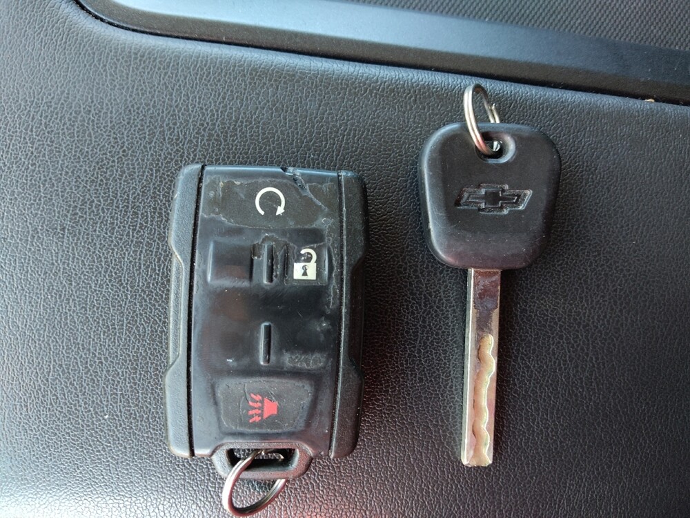 2017 Chevrolet Tahoe in Marietta, GA 30062 - 18093485 32