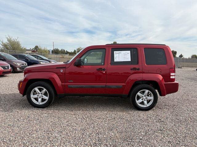2009 Jeep Liberty in Mesa, AZ 85212 - 18093487 4