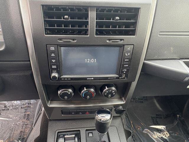 2009 Jeep Liberty in Mesa, AZ 85212 - 18093487 19