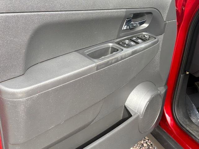 2009 Jeep Liberty in Mesa, AZ 85212 - 18093487 13