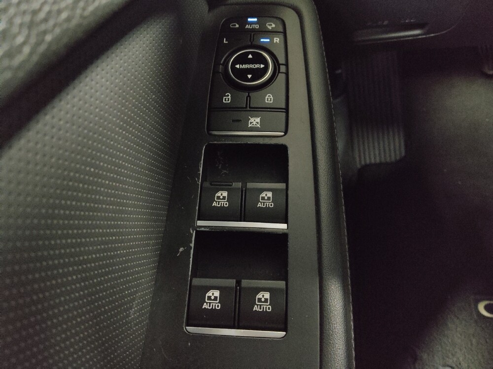 2015 Hyundai Genesis in Marietta, GA 30062 - 18093496 27