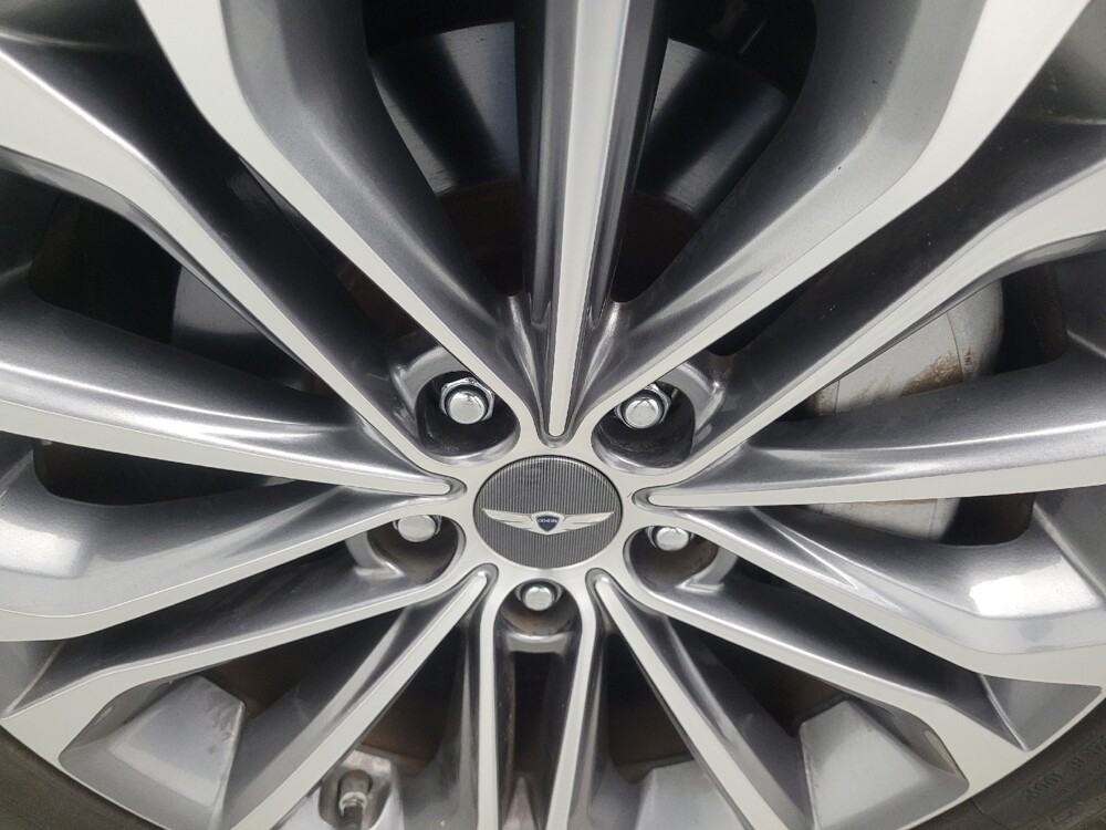 2015 Hyundai Genesis in Marietta, GA 30062 - 18093496 31